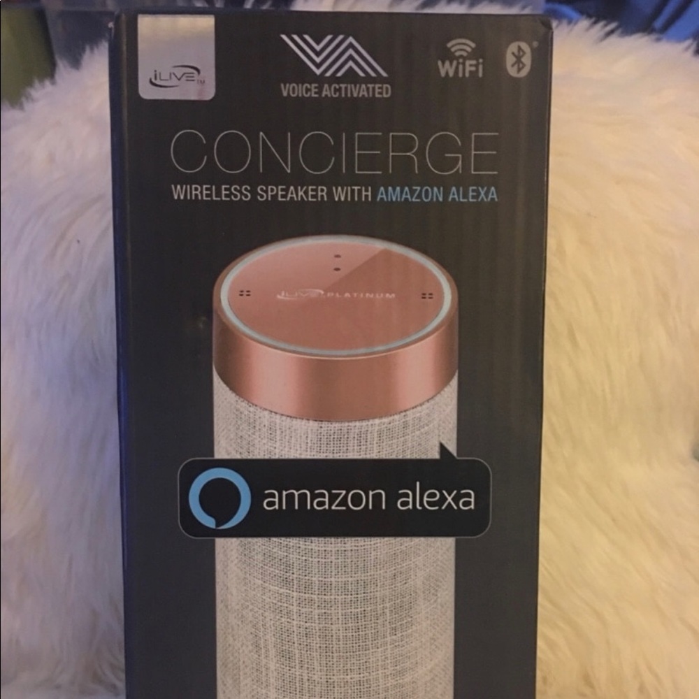 Amazon Alexa.                       @strg